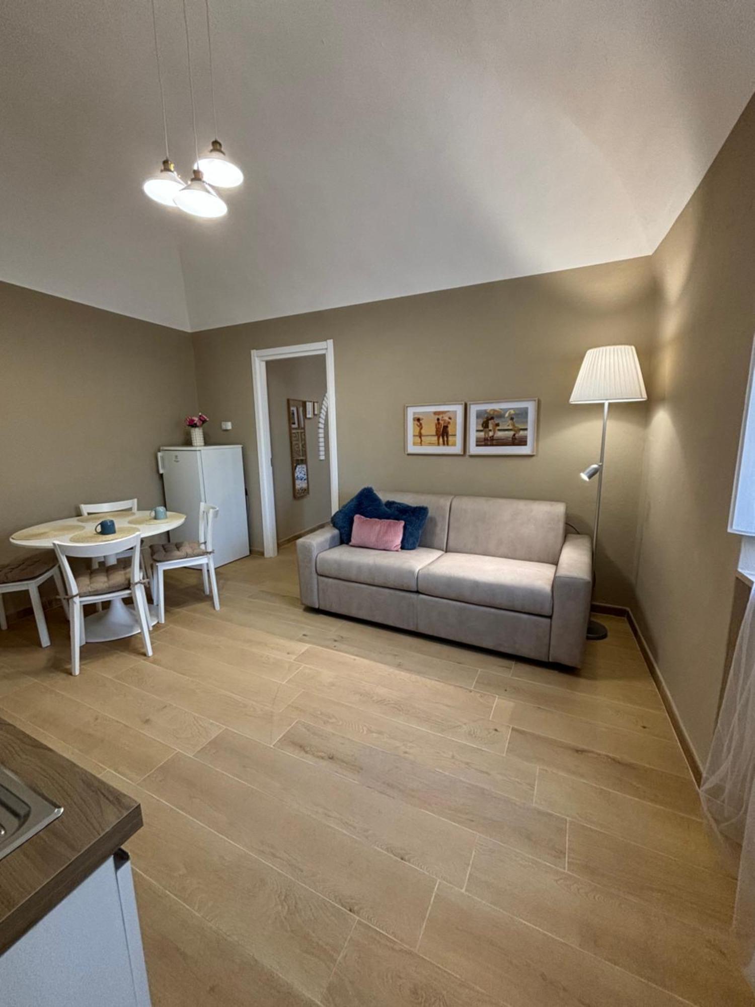 Casa Vacanze La Donna Di Cuori Volterra Exterior foto